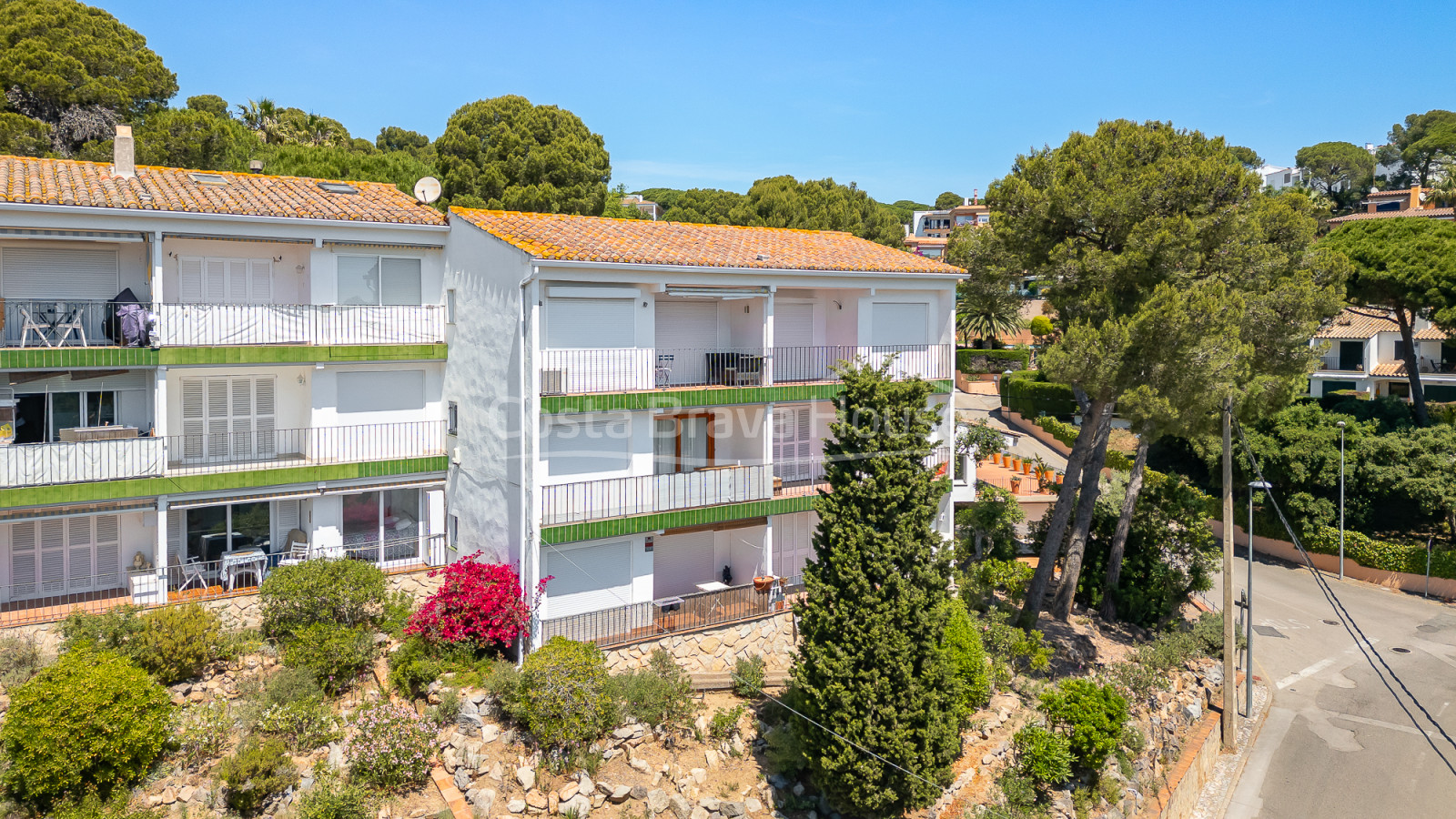 Apartament reformat amb terrassa privada a prop de la platja del Golfet a Calella de Palafrugell