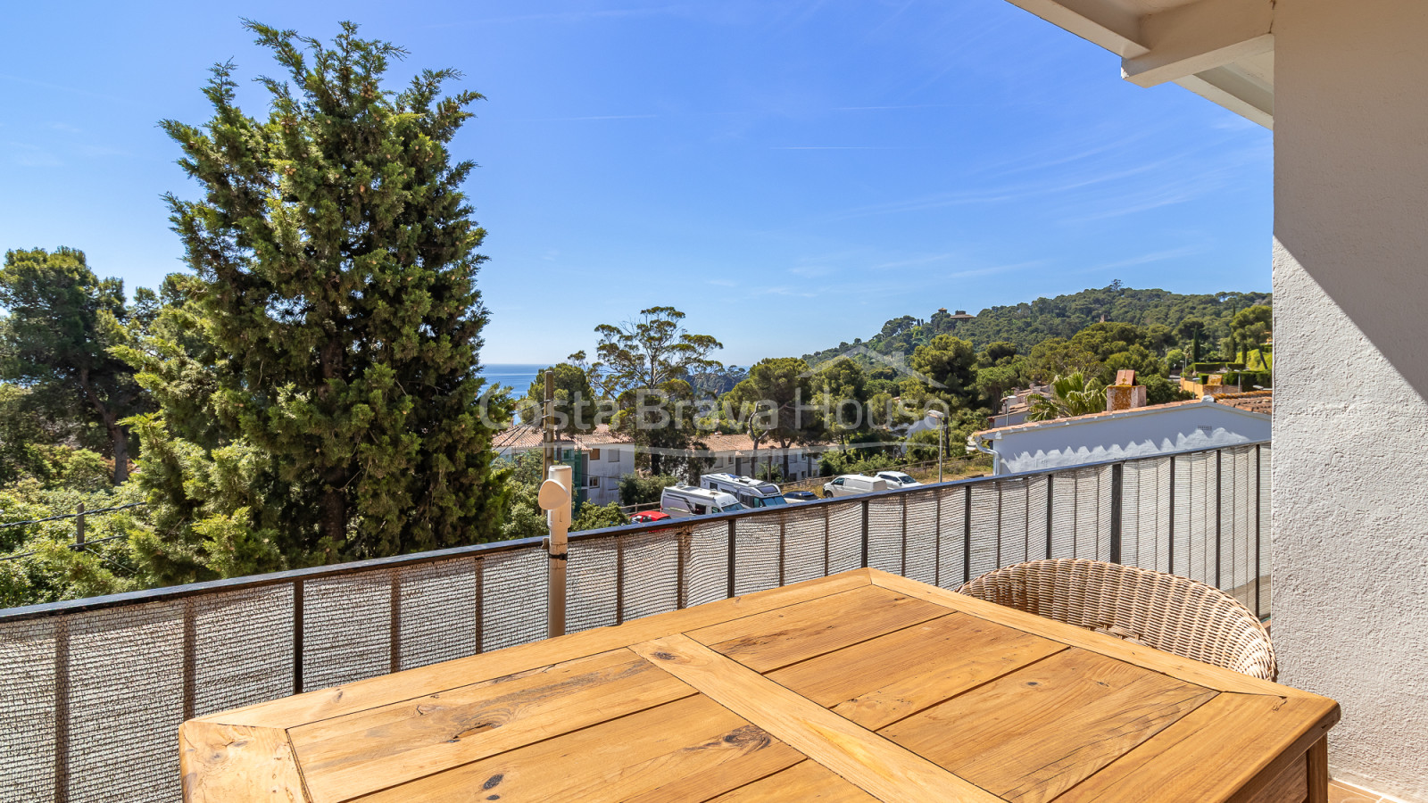 Appartement rénové avec terrasse privée près de la plage de Golfet à Calella de Palafrugell