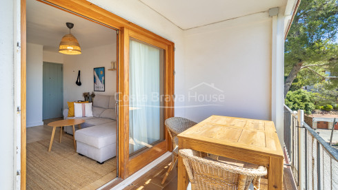 Renovated apartment with private terrace near Golfet Beach in Calella de Palafrugell