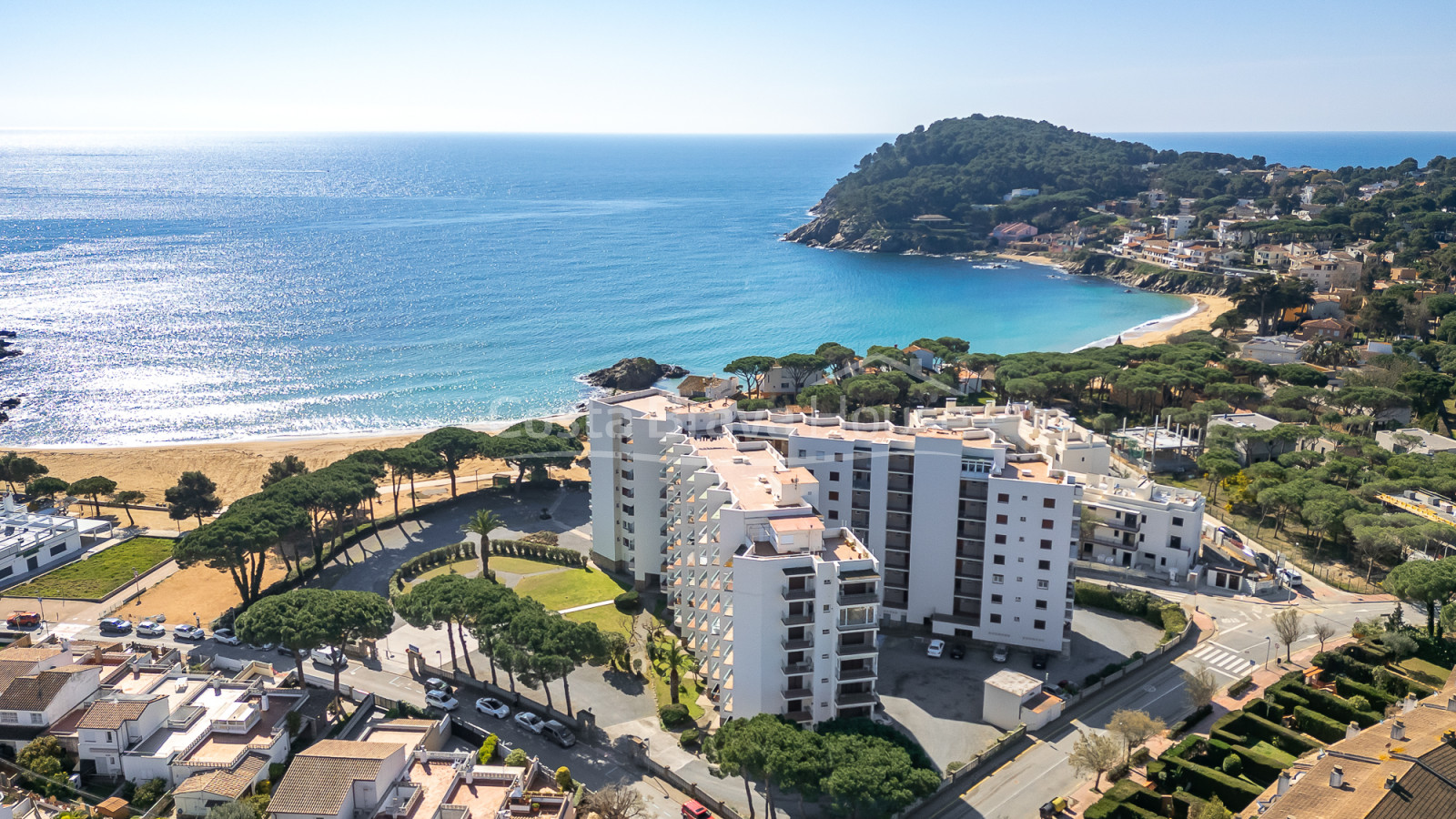 Penthouse aan zee in La Fosca met zeezicht, groot solarium en privéparkeerplaats