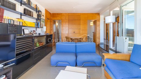 Penthouse aan zee in La Fosca met zeezicht, groot solarium en privéparkeerplaats