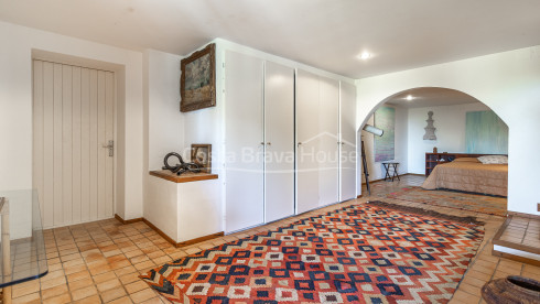 Villa exclusive à Sa Riera avec vues panoramiques sur la mer et piscine privée à Begur