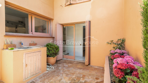 Exclusiva vila a Sa Riera amb vistes panoràmiques al mar i piscina privada a Begur