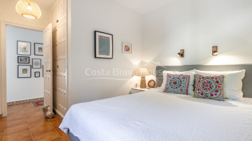 Casa a Sa Tuna amb llicència turística, piscina infinity i apartament independent