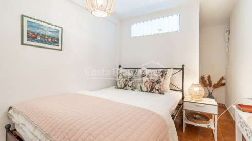 House in Sa Tuna with tourist licence, infinity pool and independent apartment