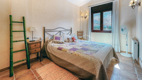 Herenhuis in Begur met privétuin, spa en panoramisch uitzicht op zee en het kasteel