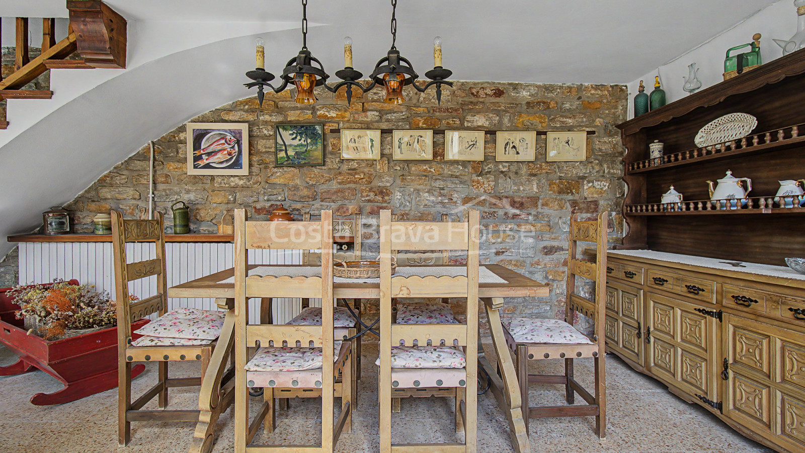 Huis in Sa Riera, Begur, met uitzicht op de vallei, zonnige terrassen en apart appartement