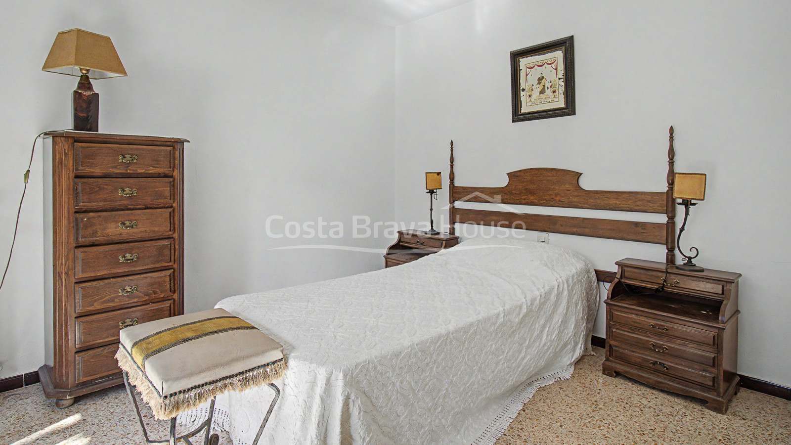 Huis in Sa Riera, Begur, met uitzicht op de vallei, zonnige terrassen en apart appartement