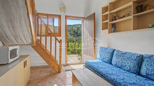 Huis in Sa Riera, Begur, met uitzicht op de vallei, zonnige terrassen en apart appartement