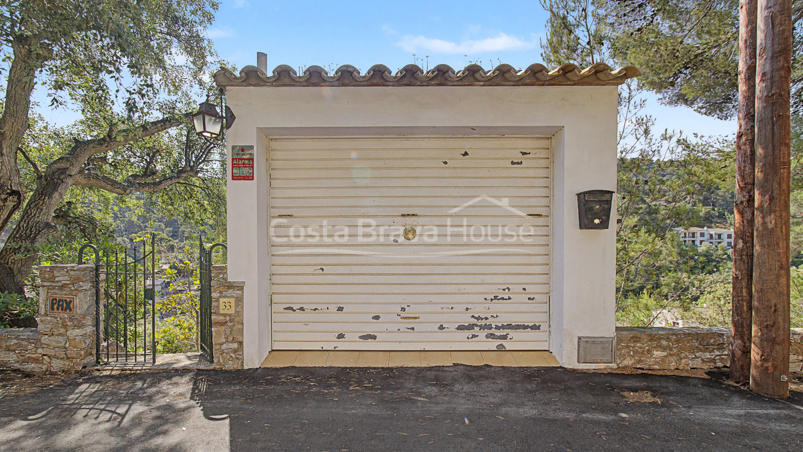 Huis in Sa Riera, Begur, met uitzicht op de vallei, zonnige terrassen en apart appartement