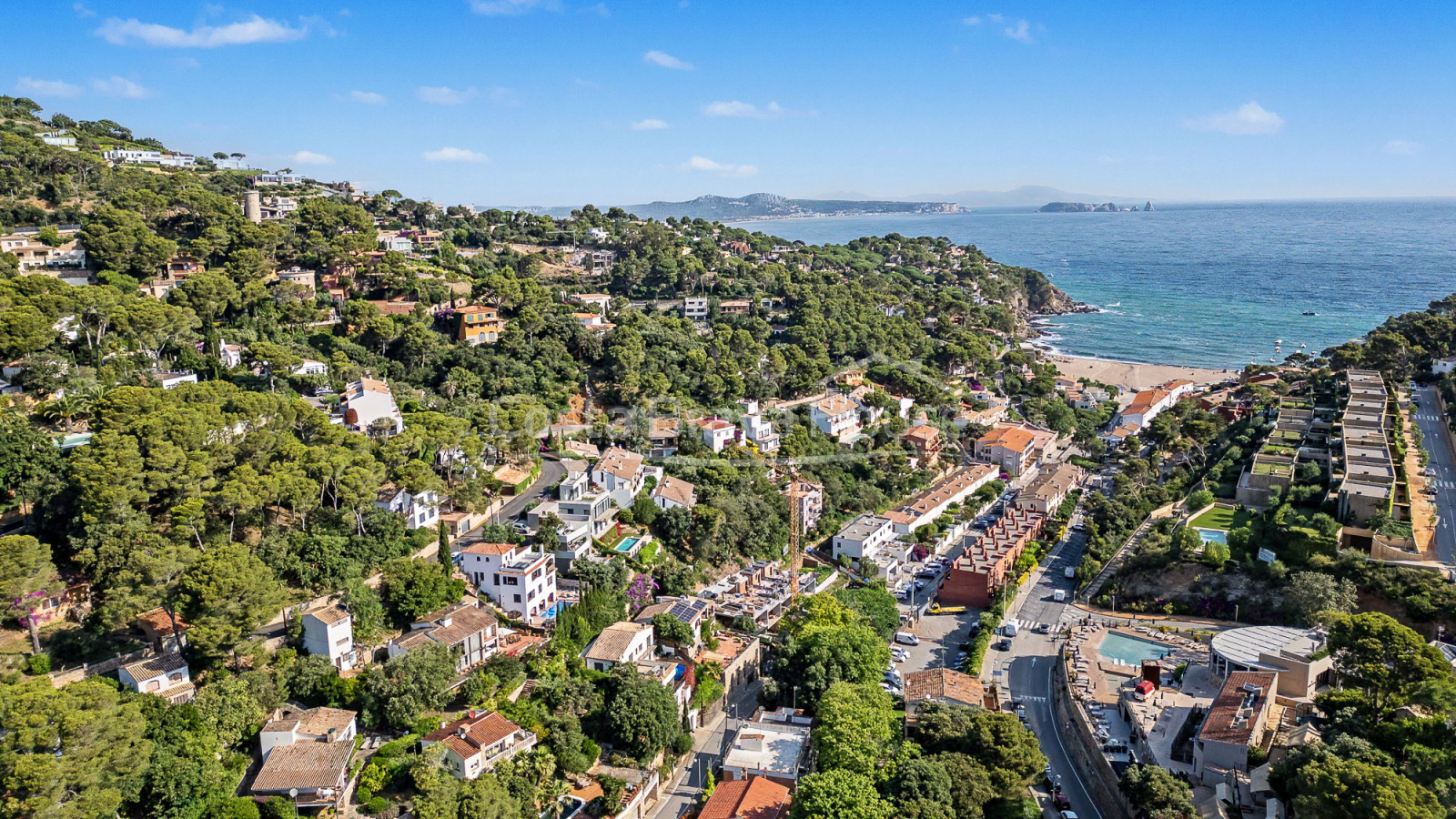 Huis in Sa Riera, Begur, met uitzicht op de vallei, zonnige terrassen en apart appartement