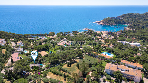 Vrijstaand huis te koop in Aiguablava, Begur, met infinity pool en zeezicht