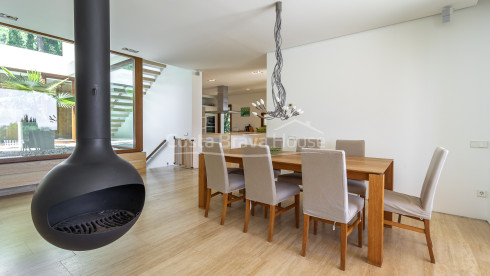 Vrijstaand huis te koop in Aiguablava, Begur, met infinity pool en zeezicht