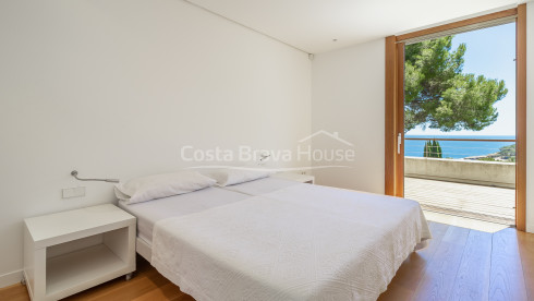 Vrijstaand huis te koop in Aiguablava, Begur, met infinity pool en zeezicht