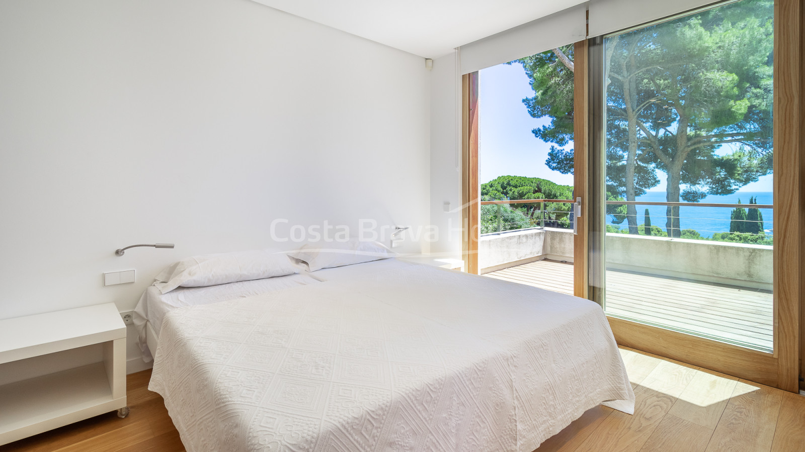 Vrijstaand huis te koop in Aiguablava, Begur, met infinity pool en zeezicht
