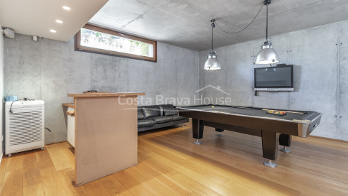 Vrijstaand huis te koop in Aiguablava, Begur, met infinity pool en zeezicht