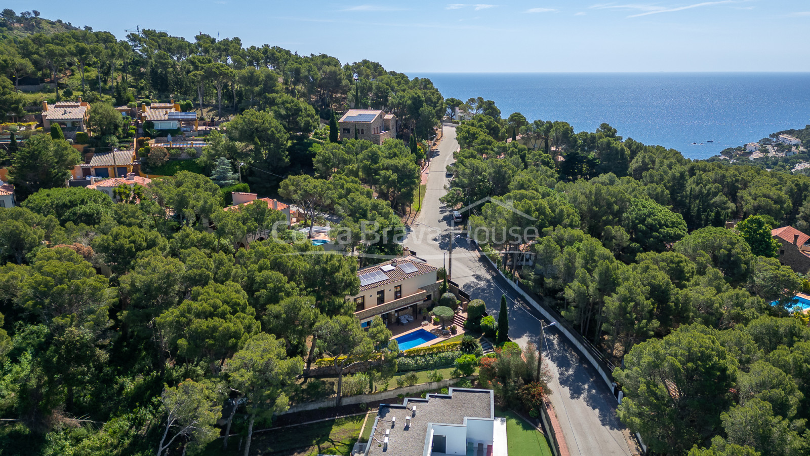 Maison en excellent état, avec jardin et piscine, très proche d'Aiguablava et Tamariu.