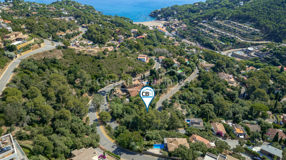 Parcel·la en venda a Sa Riera, Begur, al costat d'una zona verda protegida i a prop de la platja