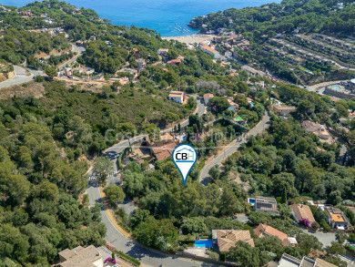 Bouwgrond in Begur naast een beschermde groenzone, met vrij uitzicht en op slechts 5 minuten van het strand Sa Riera