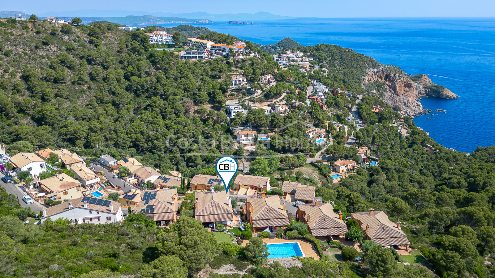 Herenhuis in Begur, Sa Tuna, met zeezicht, terrassen, gemeenschappelijk zwembad en eigen garage