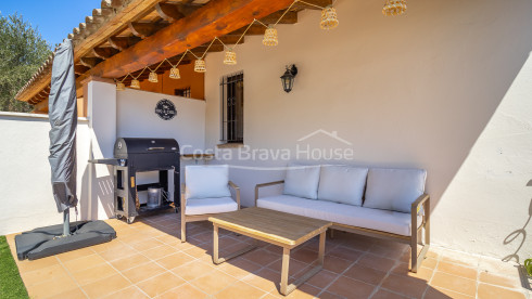 Herenhuis in Begur, Sa Tuna, met zeezicht, terrassen, gemeenschappelijk zwembad en eigen garage