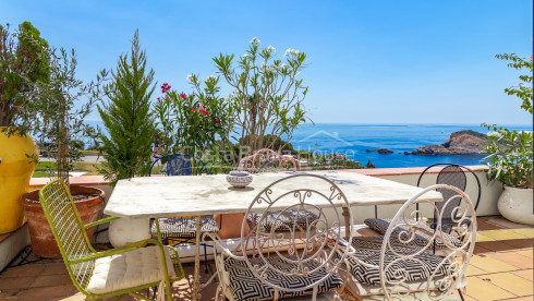 Appartement in het wooncomplex Cap Sa Sal, Begur, met privéterras en zeezicht