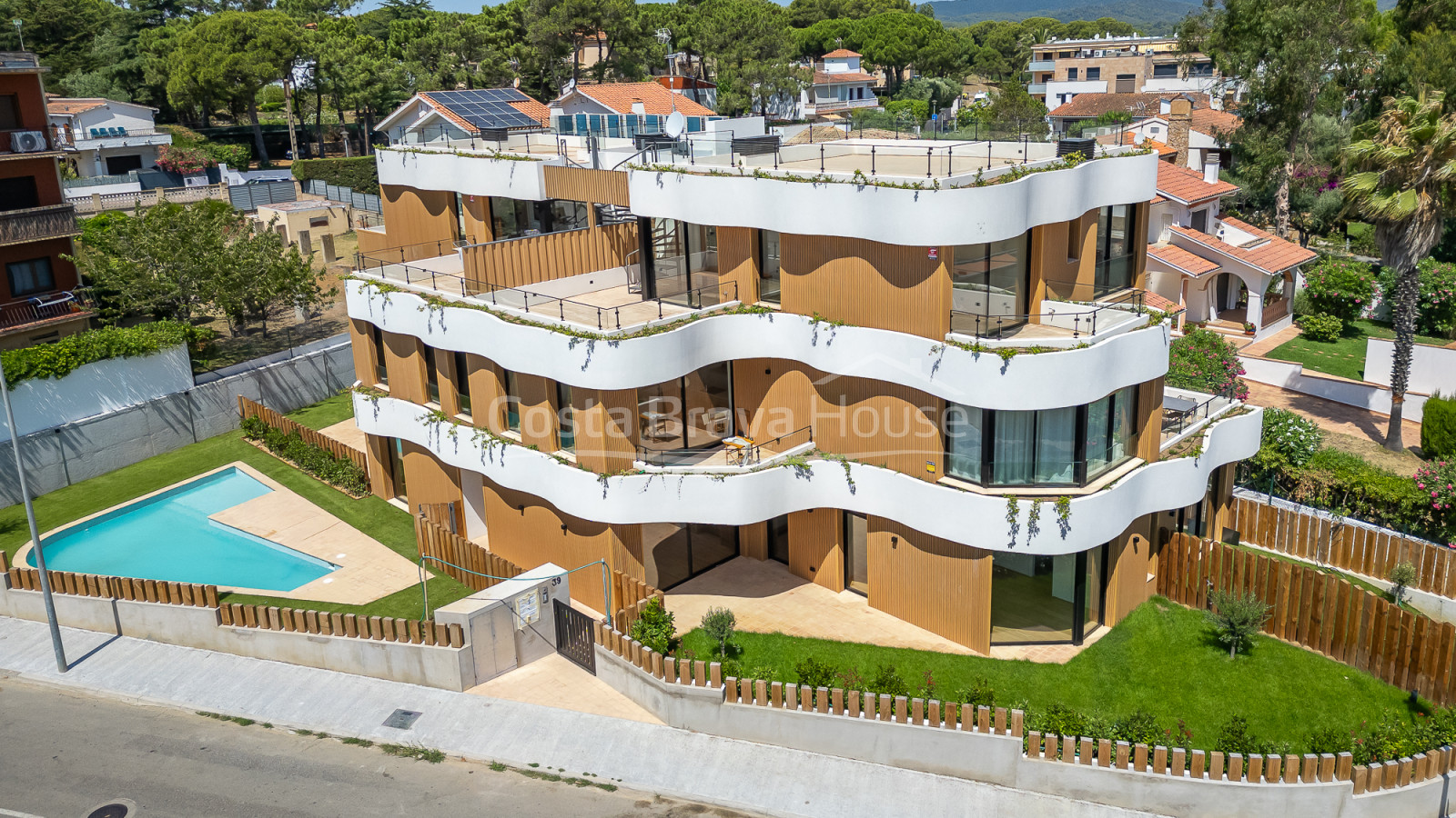 Nieuwgebouwd appartement in Palamós met een privétuin van 96 m², op 400 meter van het strand van La Fosca