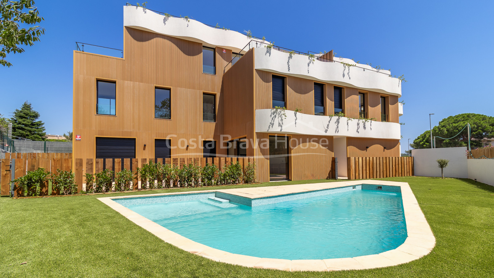 Nieuwgebouwd appartement in Palamós met een privétuin van 96 m², op 400 meter van het strand van La Fosca