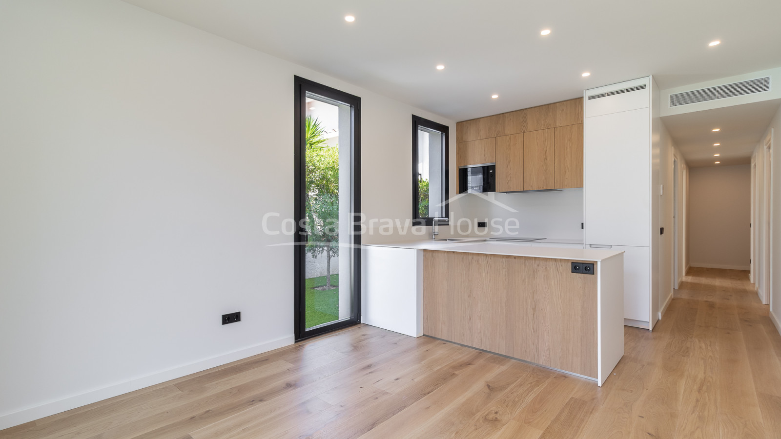 Nieuwgebouwd appartement in Palamós met een privétuin van 96 m², op 400 meter van het strand van La Fosca