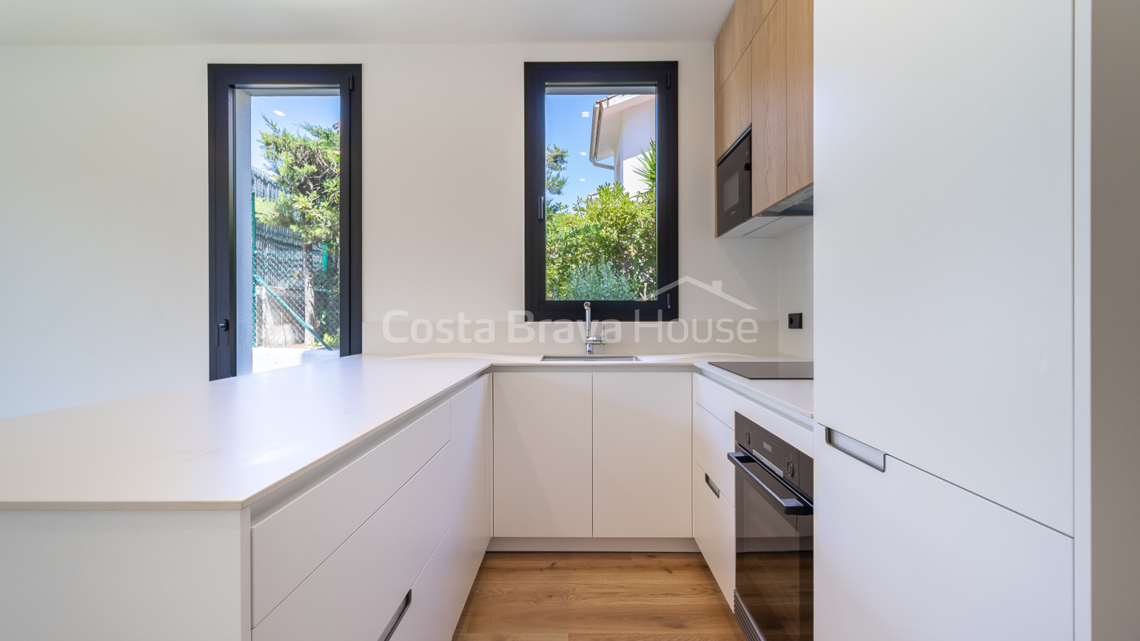 Nieuwgebouwd appartement in Palamós met een privétuin van 96 m², op 400 meter van het strand van La Fosca