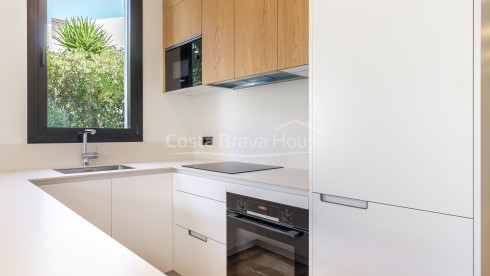 Nieuwgebouwd appartement in Palamós met een privétuin van 96 m², op 400 meter van het strand van La Fosca