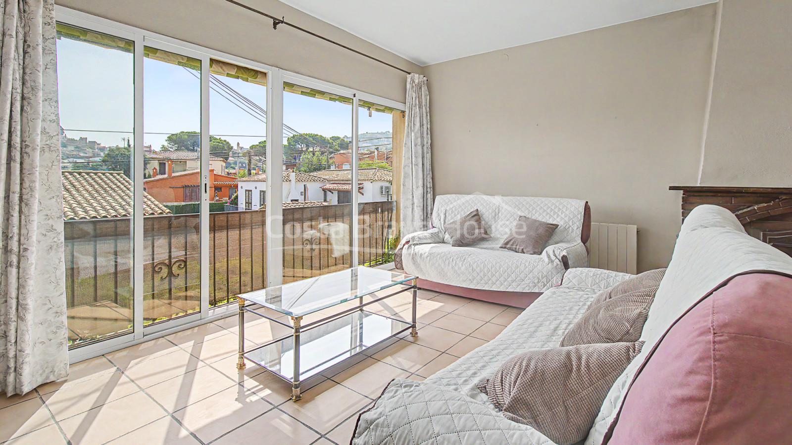 Herenhuis in Begur met een privétuin van 80 m², uitzicht op het kasteel van Begur en uitstekend renovatiepotentieel