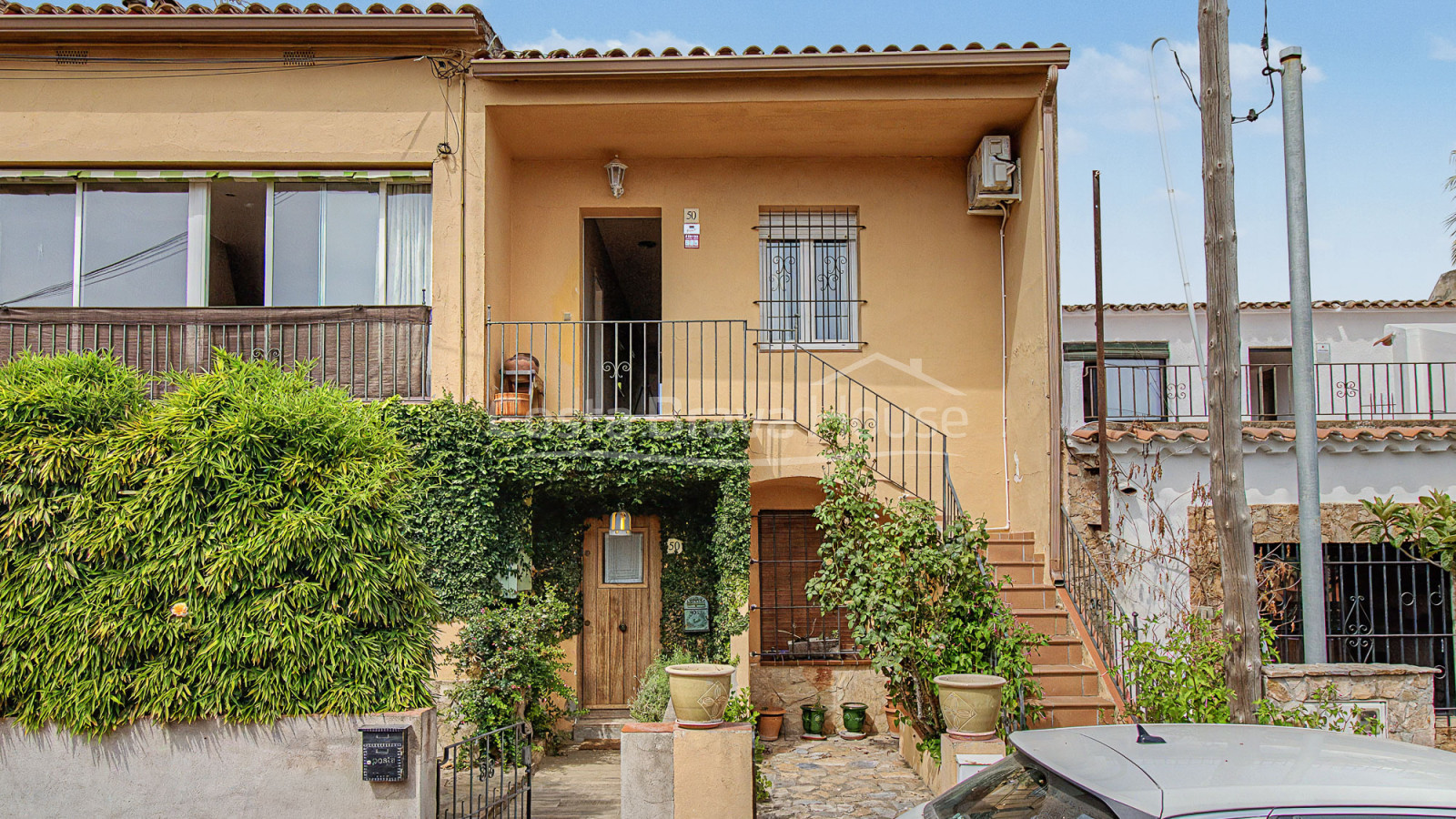 Herenhuis in Begur met een privétuin van 80 m², uitzicht op het kasteel van Begur en uitstekend renovatiepotentieel