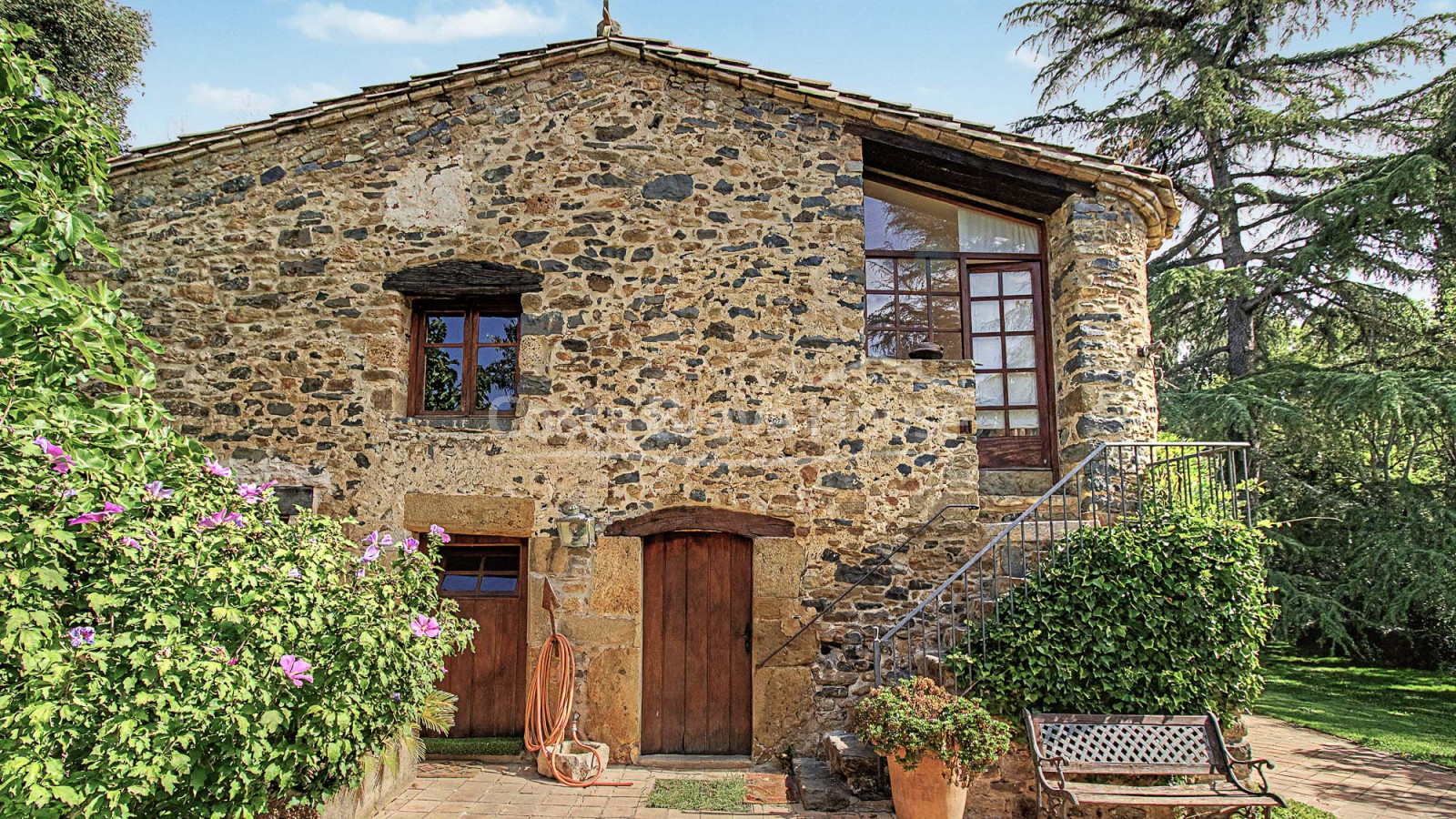 Historische boerderij in Sant Gregori met een landgoed van 9 hectare, middeleeuwse architectuur en volledige privacy