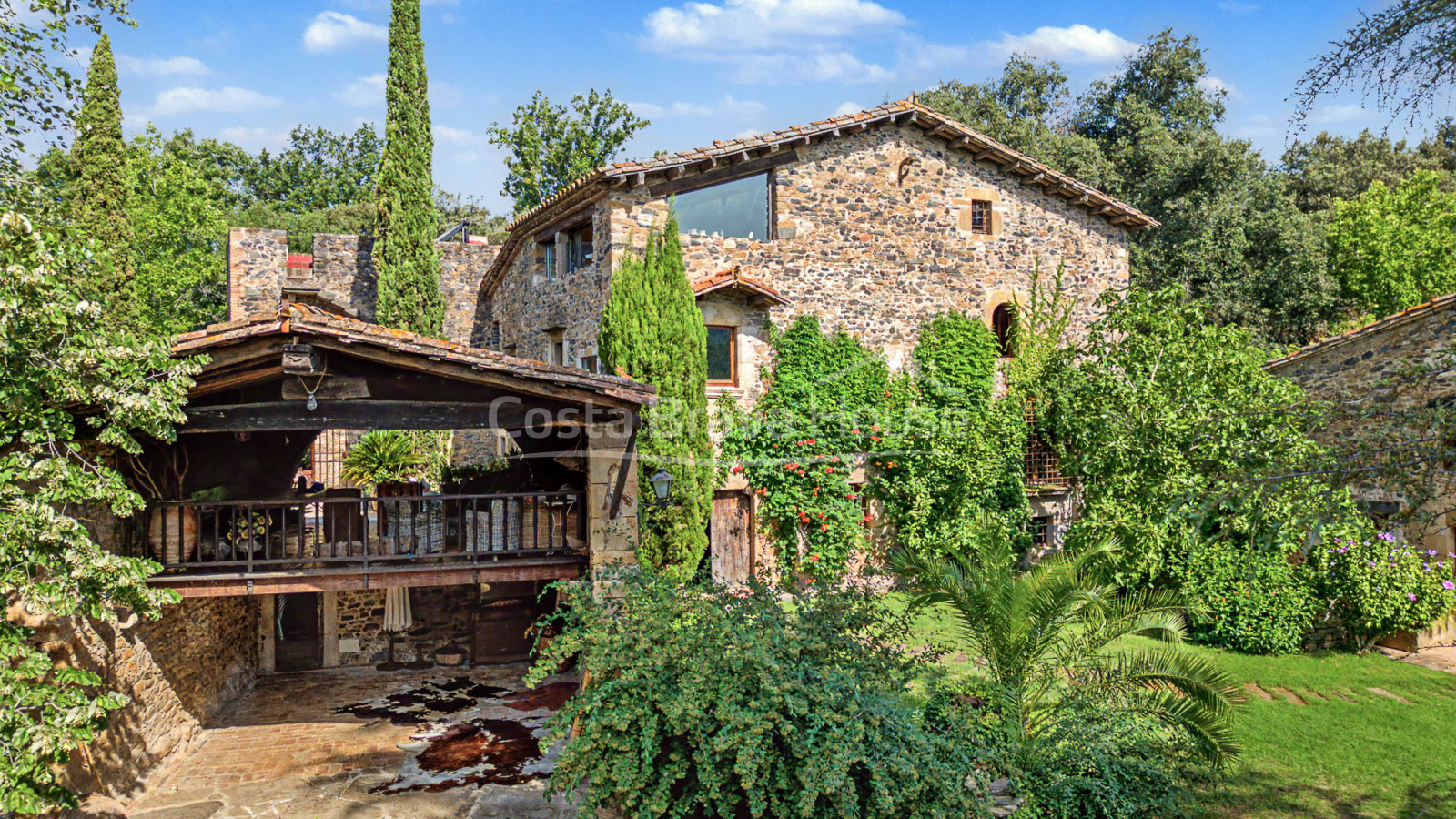 Historische boerderij in Sant Gregori met een landgoed van 9 hectare, middeleeuwse architectuur en volledige privacy