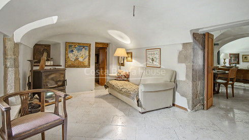 Historische boerderij in Sant Gregori met een landgoed van 9 hectare, middeleeuwse architectuur en volledige privacy