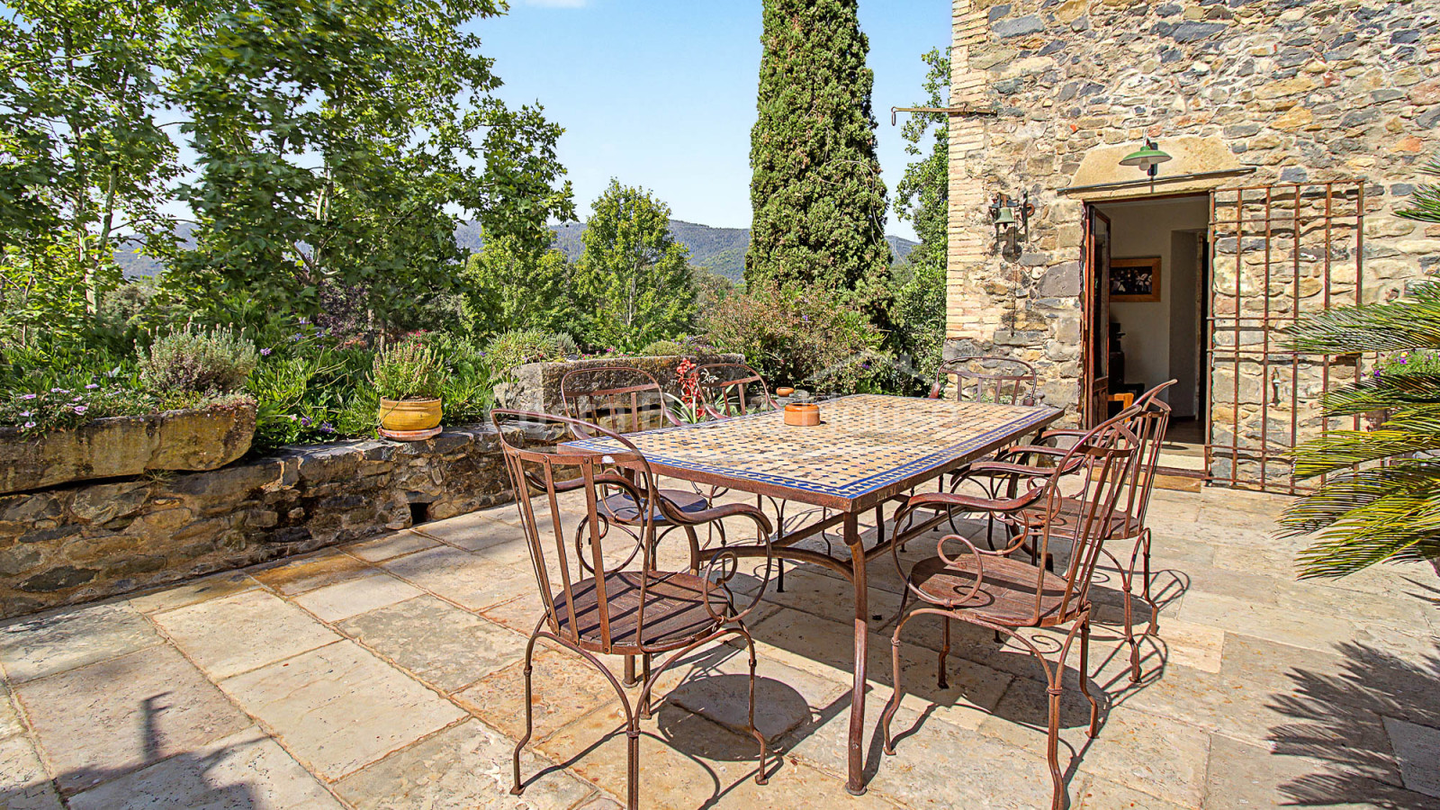 Historische boerderij in Sant Gregori met een landgoed van 9 hectare, middeleeuwse architectuur en volledige privacy