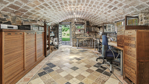 Historische boerderij in Sant Gregori met een landgoed van 9 hectare, middeleeuwse architectuur en volledige privacy