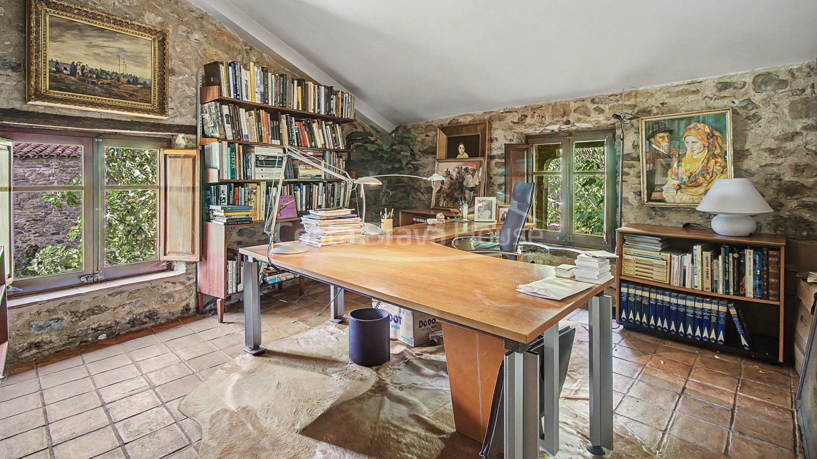 Historische boerderij in Sant Gregori met een landgoed van 9 hectare, middeleeuwse architectuur en volledige privacy