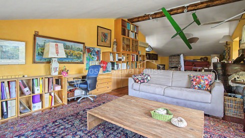 Historische boerderij in Sant Gregori met een landgoed van 9 hectare, middeleeuwse architectuur en volledige privacy