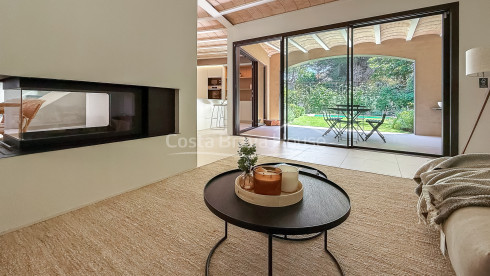 Casa obra nueva en Pals. Piscina privada y jardín