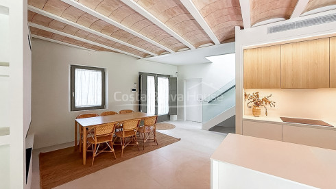Casa obra nueva en Pals. Piscina privada y jardín