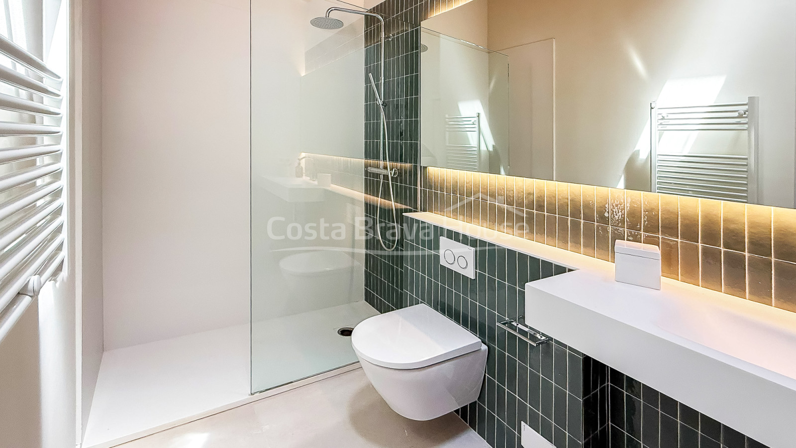 Casa obra nueva en Pals. Piscina privada y jardín