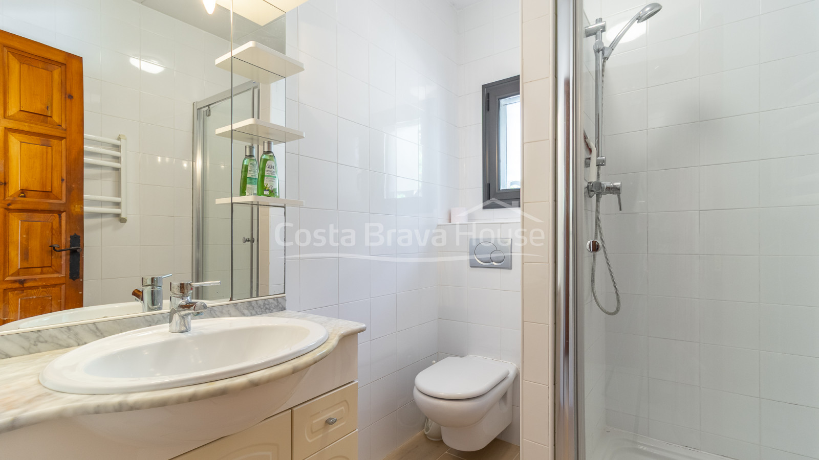 Maison à Pals divisée en trois appartements avec vue mer, piscine privée et terrasses