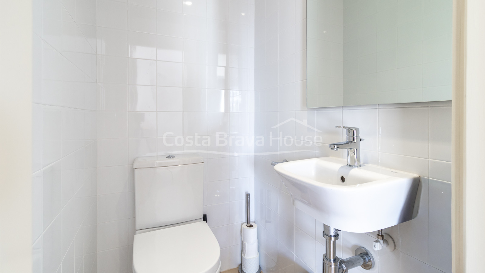 Casa en Pals dividida en tres apartamentos con vistas al mar con piscina privada y terrazas