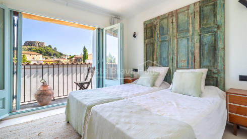 Casa a Begur amb vistes al castell