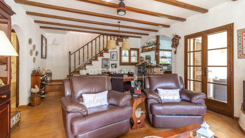 Maison mitoyenne à Playa de Pals avec jardin privé et piscine commune près du golf
