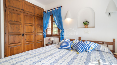 Maison mitoyenne à Playa de Pals avec jardin privé et piscine commune près du golf