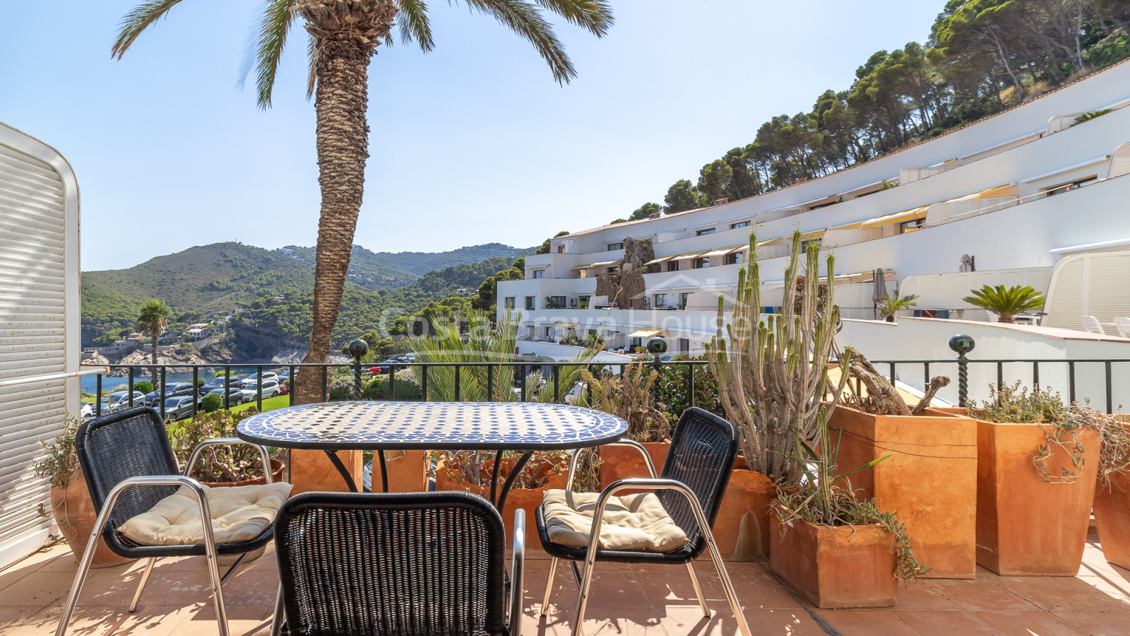 Apartament a Cap Sa Sal, Begur, en primera línia de mar amb terrassa i vistes al Mediterrani