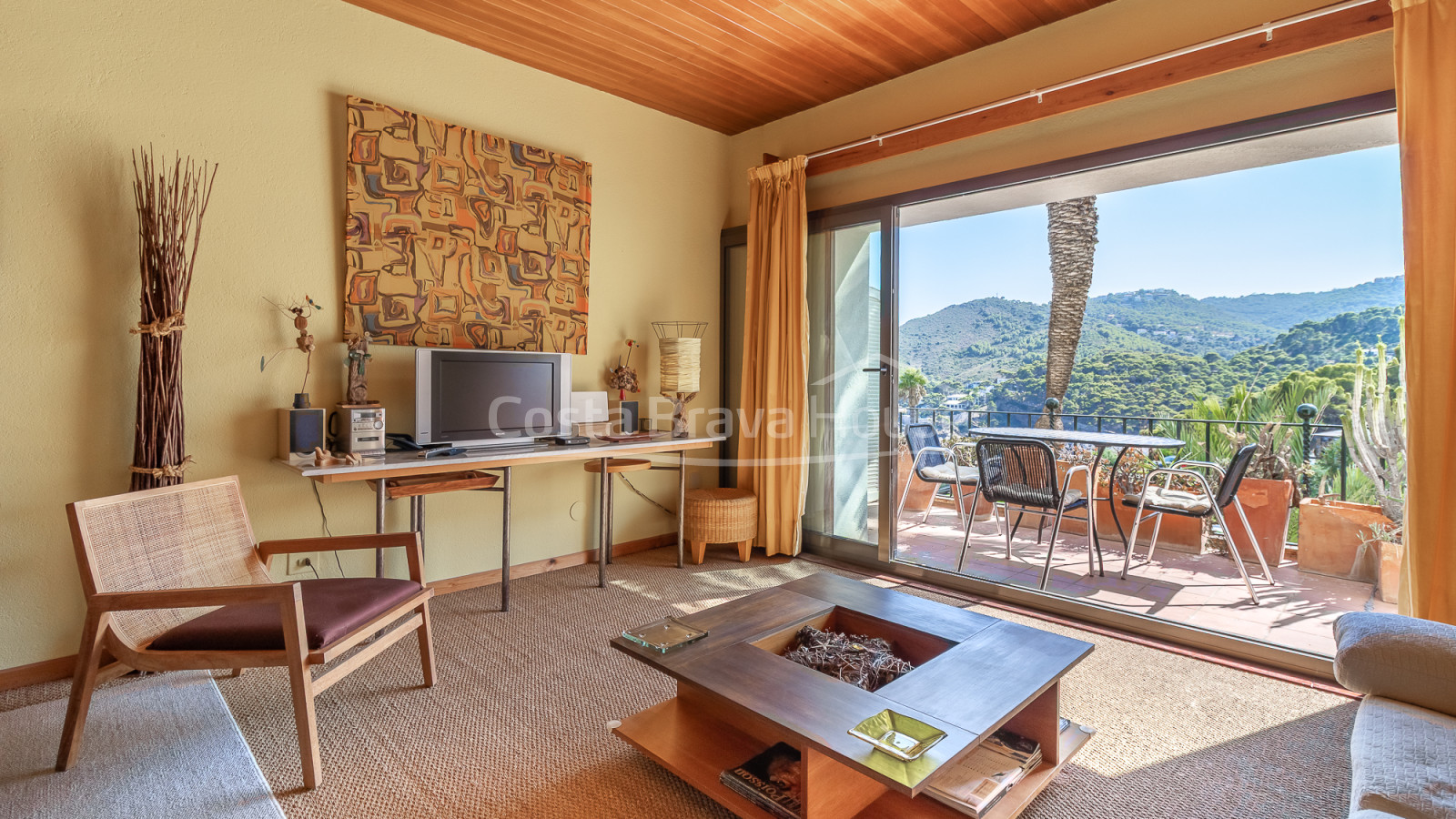 Apartament a Cap Sa Sal, Begur, en primera línia de mar amb terrassa i vistes al Mediterrani